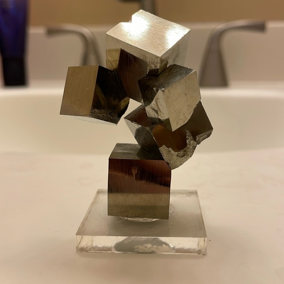 Meet your Posher, Rachel - Picture 1 of 1